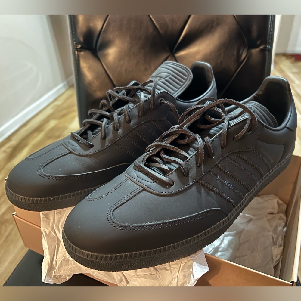 Adidas Samba human race charcoal size 14